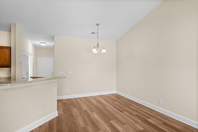 Building Photo - 239 Portsmith Dr