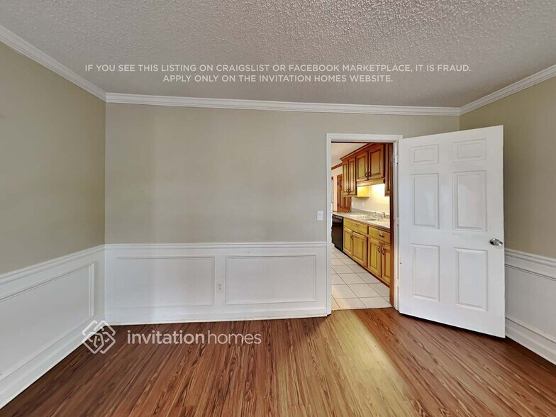 Building Photo - 2014 Amherst Ln SE