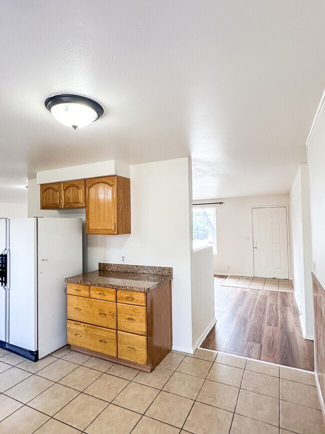 Building Photo - 5333 Peachwood Cir