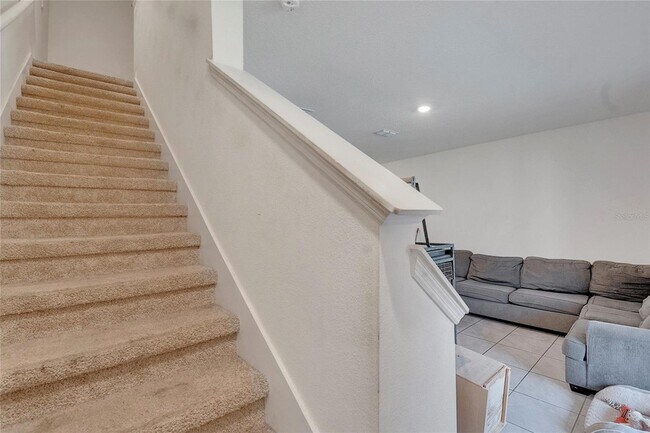 Building Photo - 1394 Yellow Finch Dr