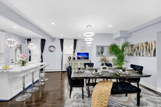 Building Photo - 75 W Kingsbridge Rd