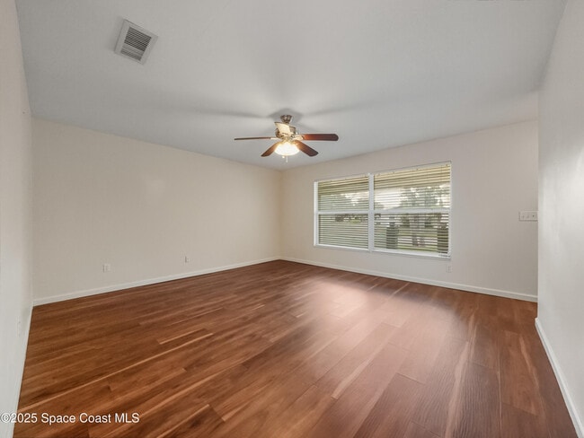 Building Photo - 5155 Sharlene Dr