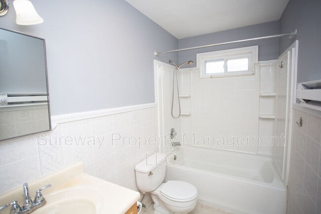Building Photo - 22 Hamal Ct