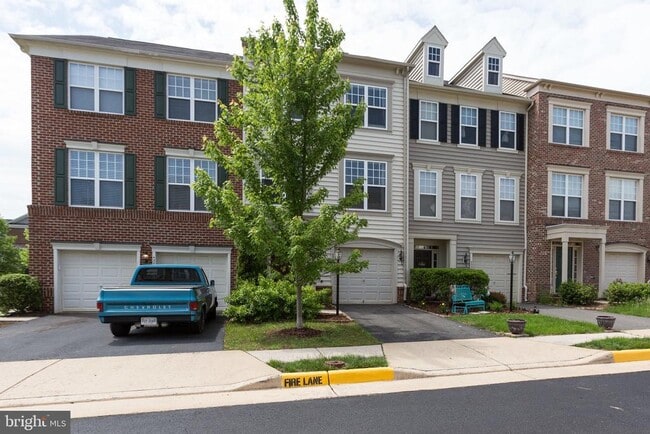 Building Photo - 43237 Highgrove Terrace