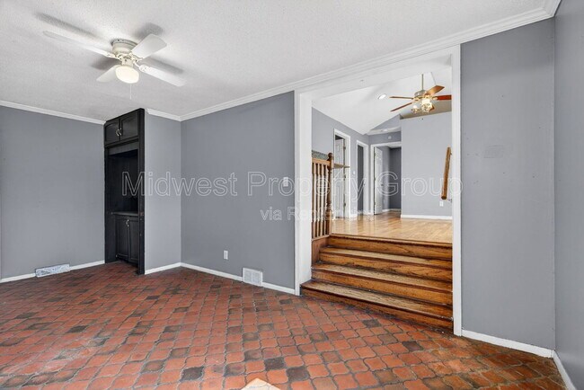 Building Photo - 153 Bascom Dr