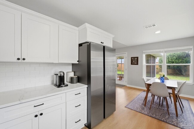 Building Photo - 1222 Bartram Ln