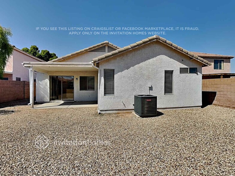 Building Photo - 12747 W Sharon Dr