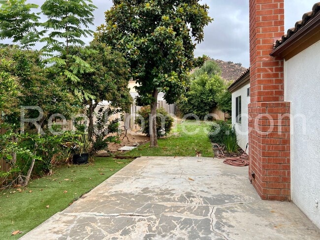 Building Photo - 2723 Malibu Pl