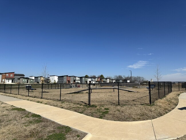 Building Photo - 841 Massachusetts Ave