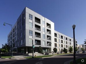 Building Photo - Benedict Park Place