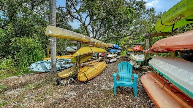 Building Photo - 1611 Clower Creek Dr