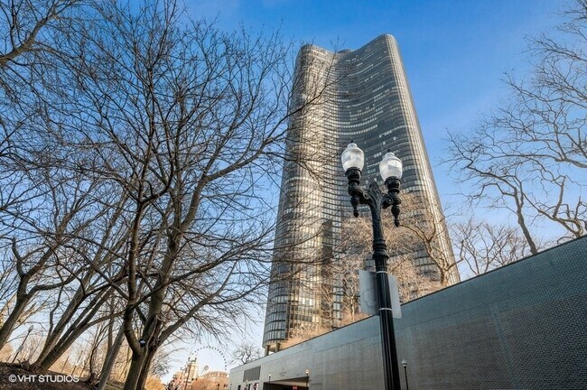 Primary Photo - 505 N Lake Shore Dr