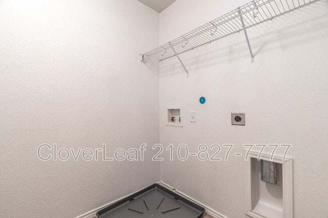 Building Photo - 27429 Emilie Cyn