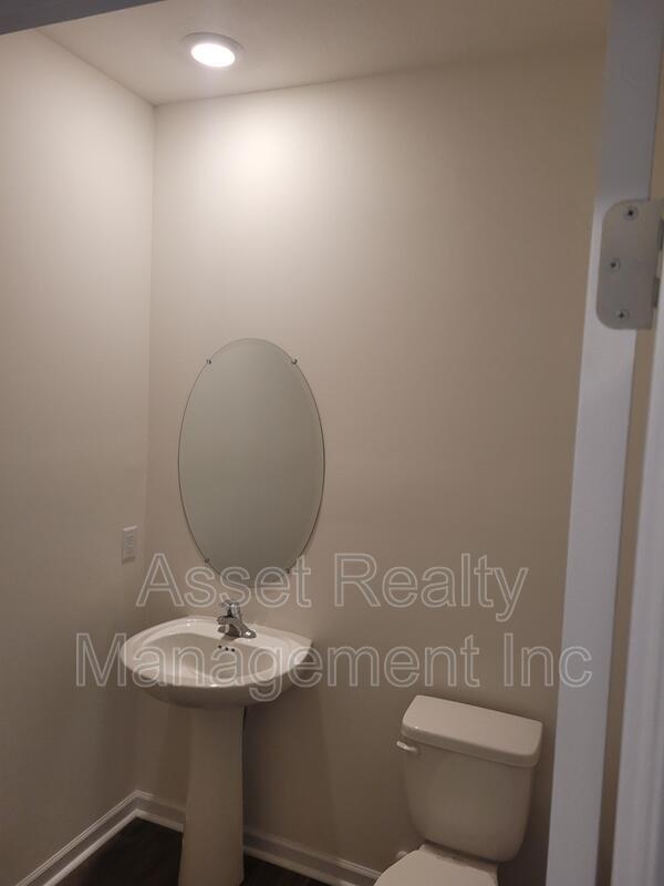 Building Photo - 4714 Willow Bluff Cir