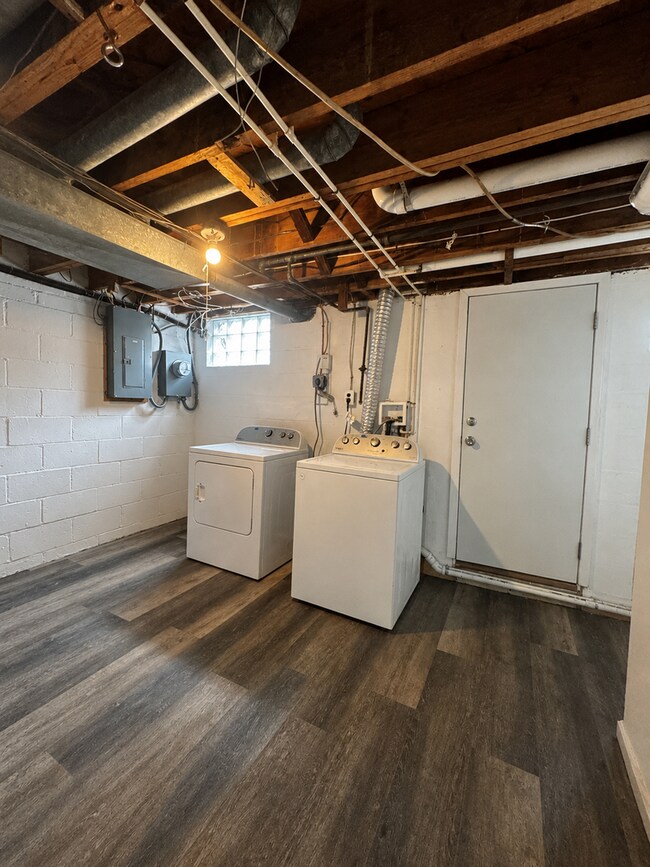 Building Photo - 2138 Firethorn Rd