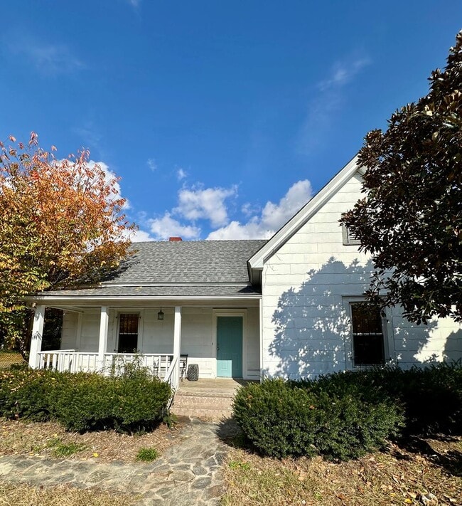 Primary Photo - Village of West Greenville home with a lar...