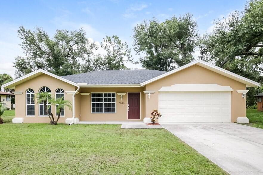 Primary Photo - 3896 Ragen St