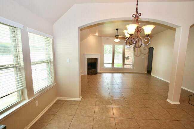 Building Photo - 28222 Helmsman Knolls Dr
