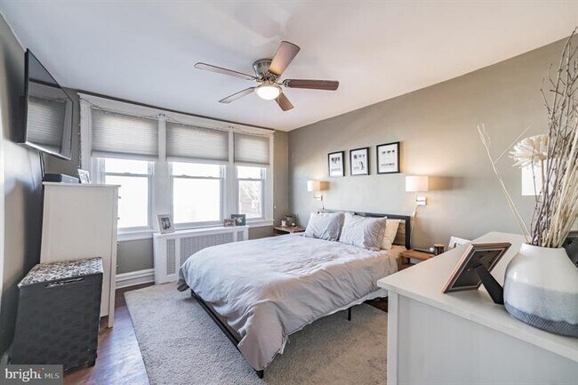 Bedroom 3 - 657 Gerhard St