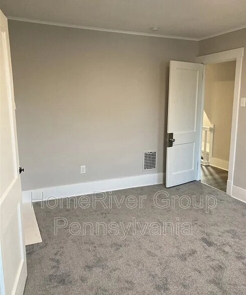 Building Photo - 2809 Pyramid Ave