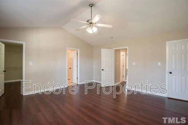 Building Photo - 312 Cabin Grove Ct