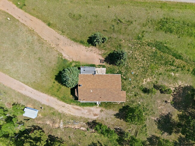 Building Photo - 836 Sleepy Hollow Dr