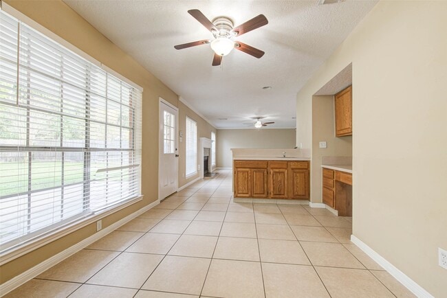 Building Photo - 518 Ellingham Dr