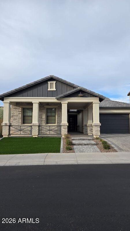 Building Photo - 16512 S 8th Way