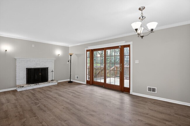 Building Photo - 8512 Rose Marie Dr