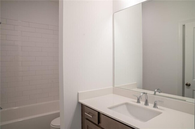 Building Photo - 1516 Westend Wy