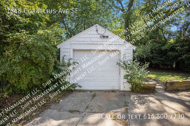 Building Photo - 1848 Cornelius Ave SE