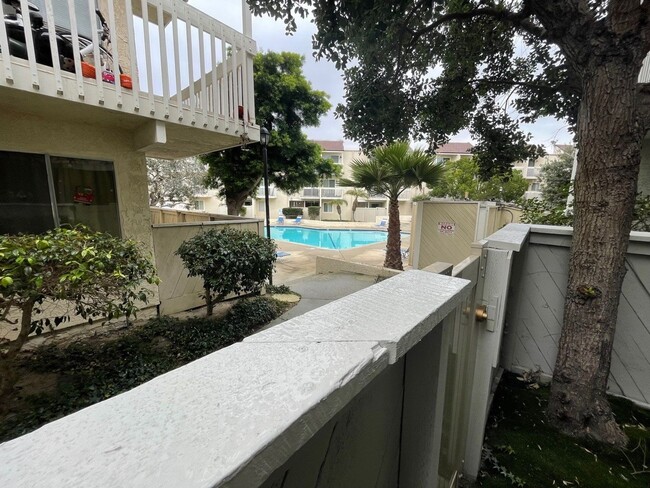 Building Photo - Port Hueneme | Anacapa View Apartment | 1 ...