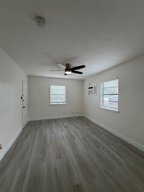 Building Photo - 321 Conniston Rd