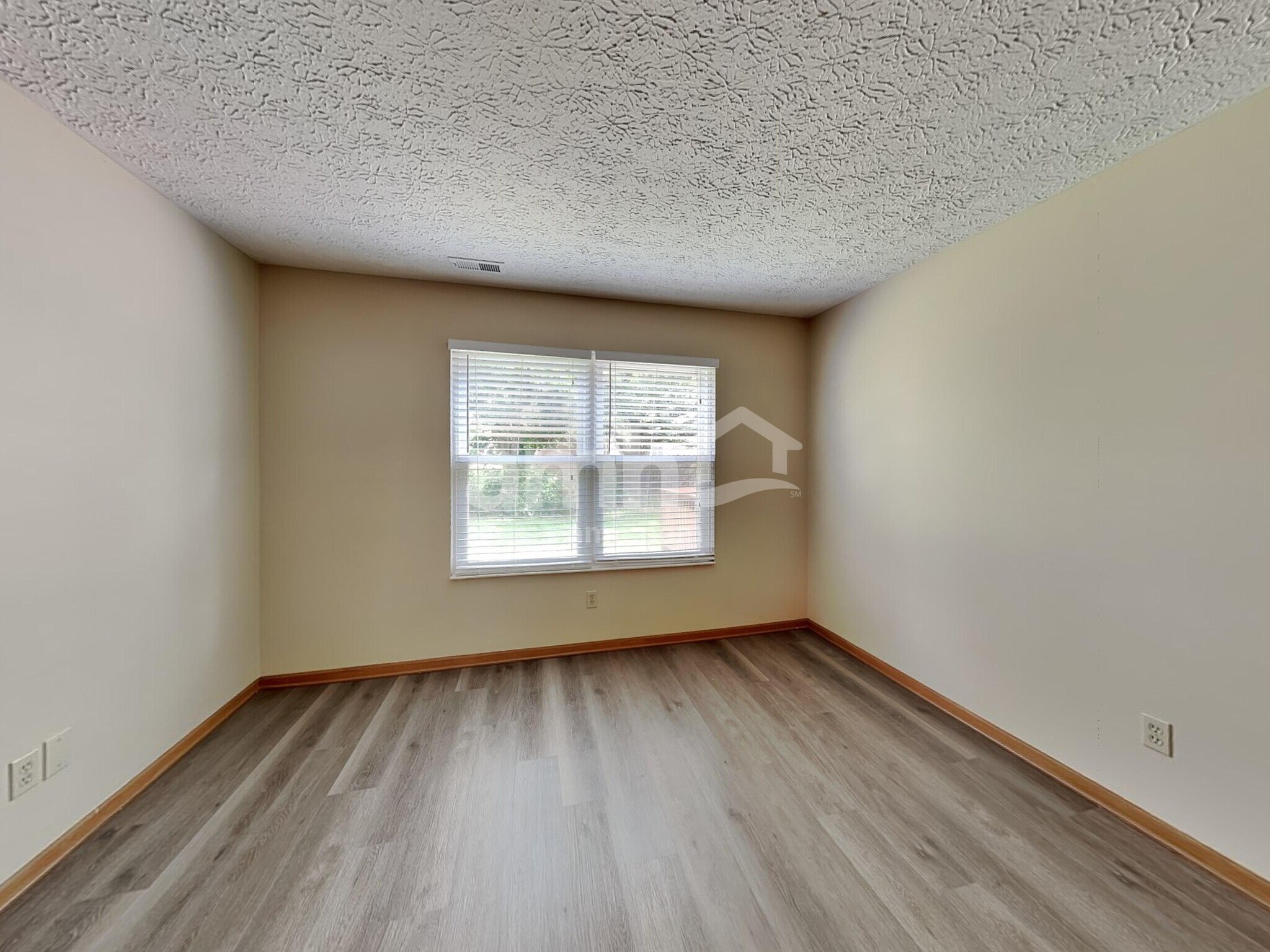 Building Photo - 5896 Oreily Dr