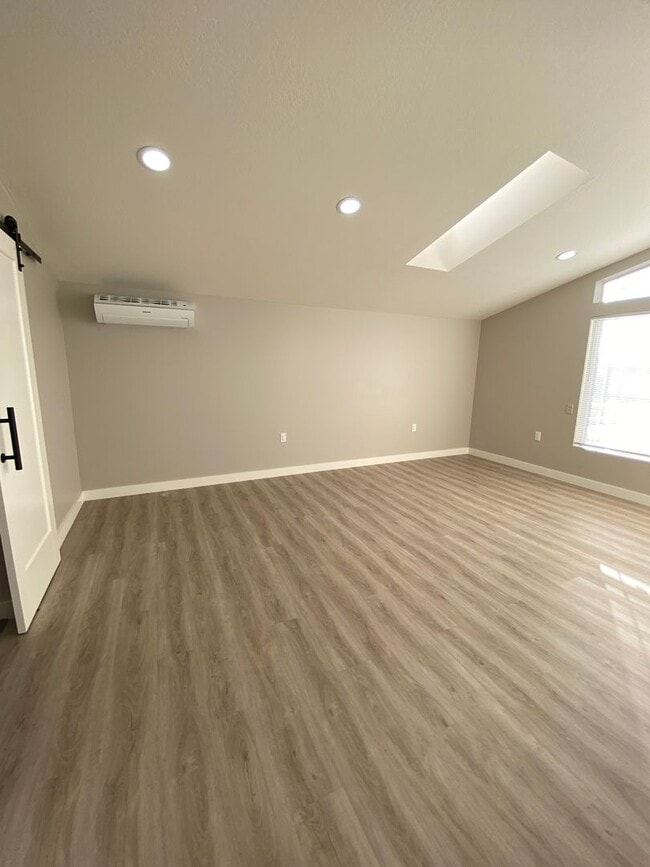 Building Photo - 4045 Decathlon St