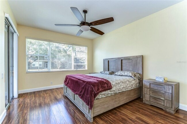 Building Photo - 3292 Covered Bridge Dr E