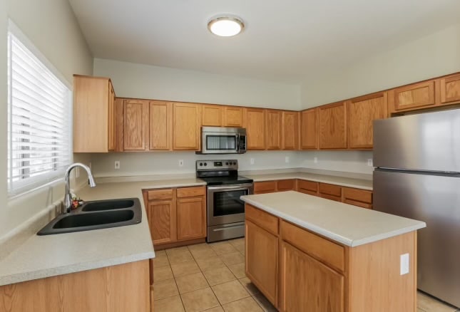Building Photo - 46903 S 15th Dr