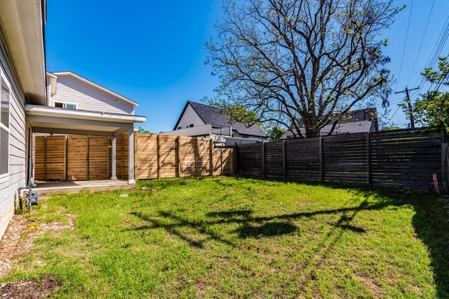 Building Photo - 3702 Tower View Ct