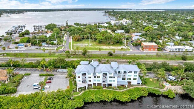 Building Photo - 415 NW Flagler Ave