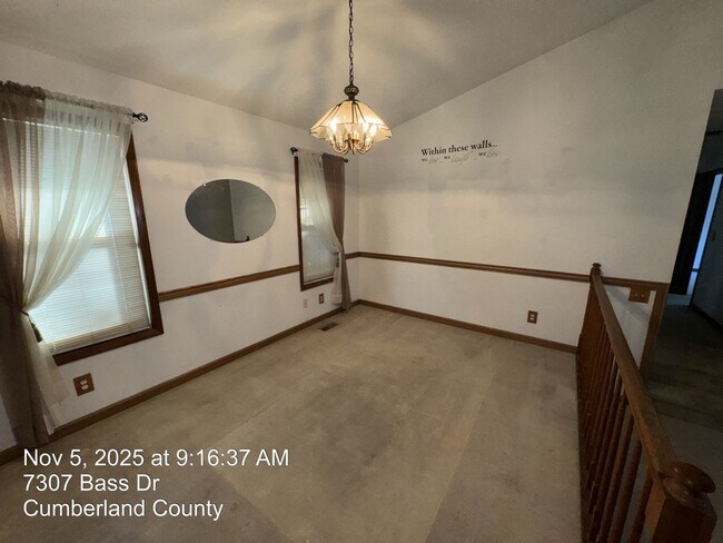 Building Photo - 7307 Bass Dr