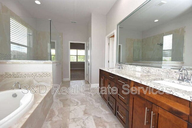 Building Photo - 3544 Lakeside Heritage Dr