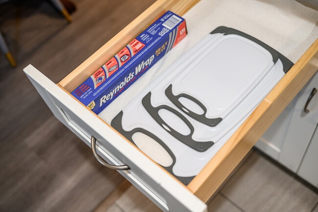 Building Photo - 734 Claraday St