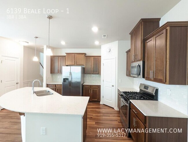 Building Photo - 6139 Beale Loop