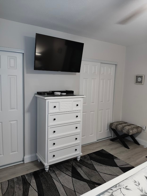 Bedroom Chest of Drawers - 1 Vista Palm Ln
