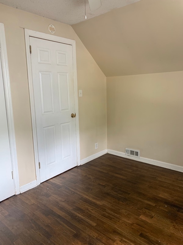 Building Photo - 4201 Dinglewood Ave