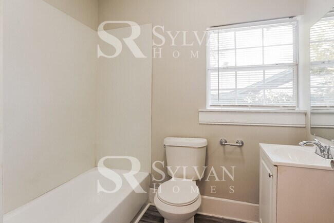 Building Photo - Coming HOME never felt so good!