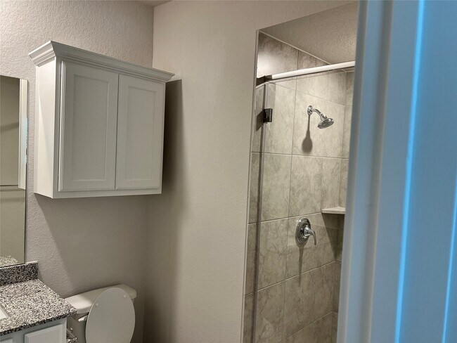 Building Photo - 23723 Pullin Market Dr