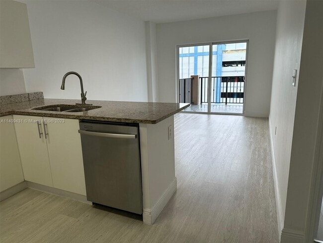 Building Photo - 3410 Coral Way