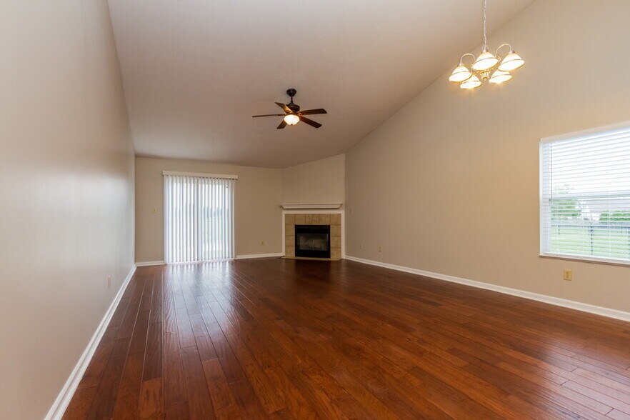 Building Photo - 6851 W Odessa Way