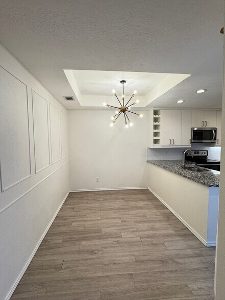 Building Photo - 5100 Verde Valley Ln